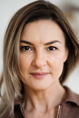 Cover image for Ioana Flora