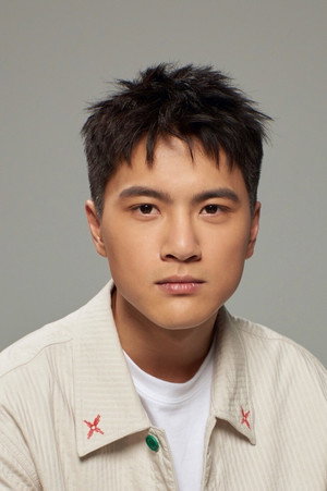 Cover image for 李冠毅