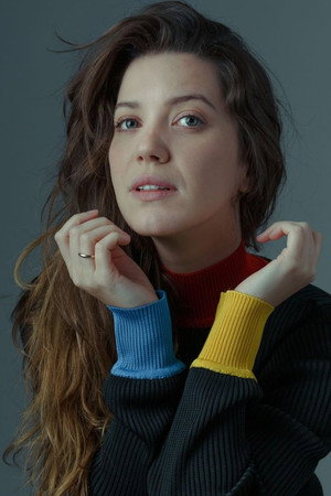 Cover image for Nathalia Dill