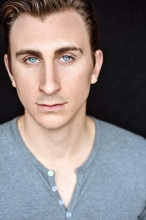 Cover image for Aidan Kahn