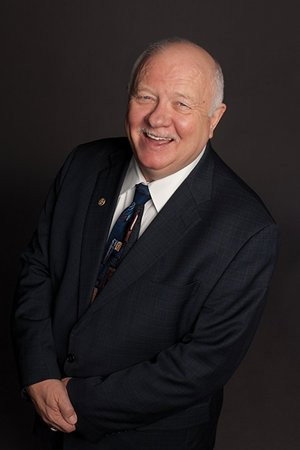 Cover image for Earl Heard