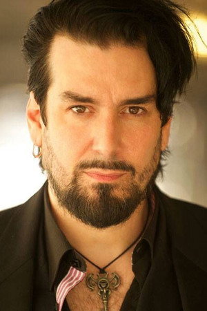 Cover image for Aurelio Voltaire