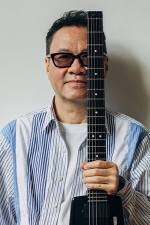 Cover image for 鍾恩泰