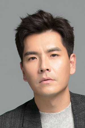 Cover image for 王傳一