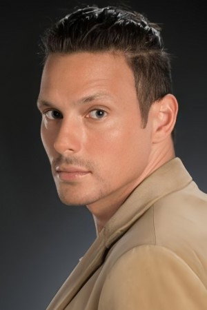 Cover image for Derrick James