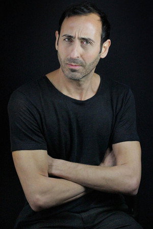 Cover image for Víctor Benjumea