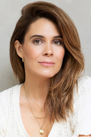 Cover image for Julie Perreault