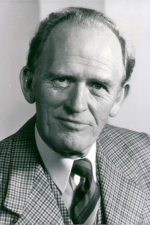 Cover image for Gordon Jackson