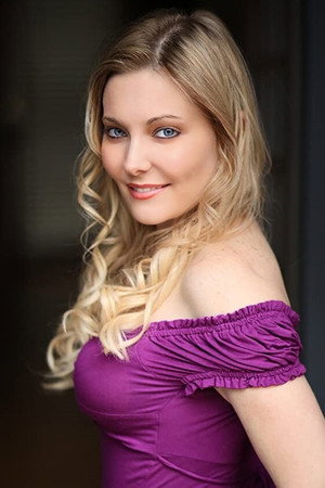 Cover image for Lynn McArthur