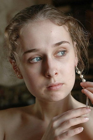 Cover image for Valeria Nemchenko