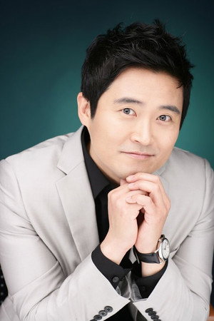 Cover image for 임호