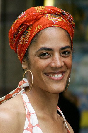 Cover image for Sara Powell