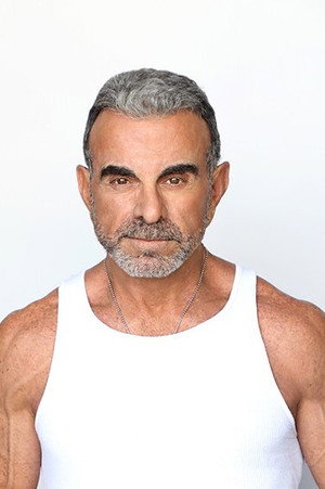 Cover image for Buzz Cuccia