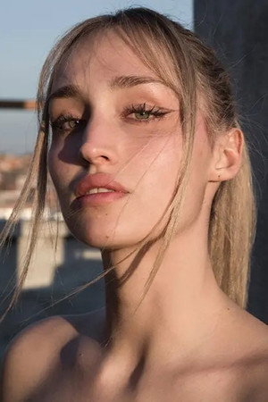 Cover image for Aitana Batres