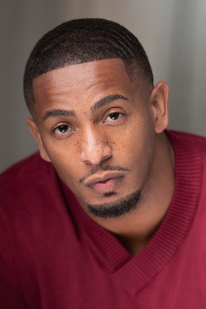 Cover image for Oshea Russell