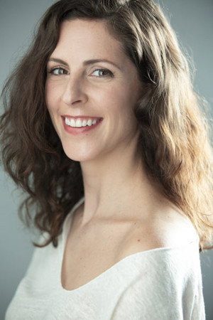 Cover image for Bárbara Santa-Cruz