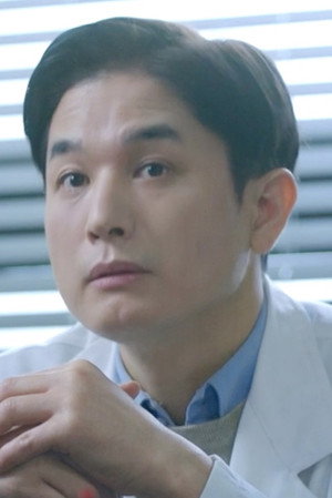Cover image for Park Jong-moo