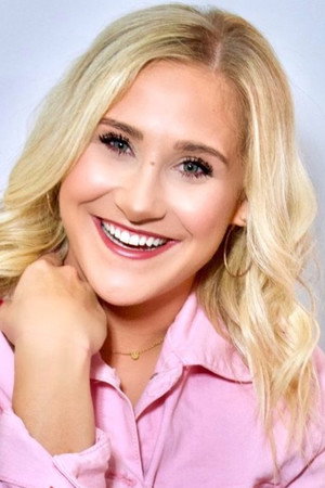 Cover image for Carsen Rowe