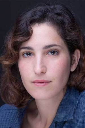 Cover image for Carla Linares