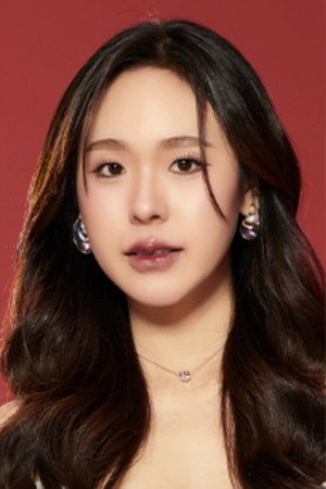 Cover image for June Wanwimol Jaenasavamethee