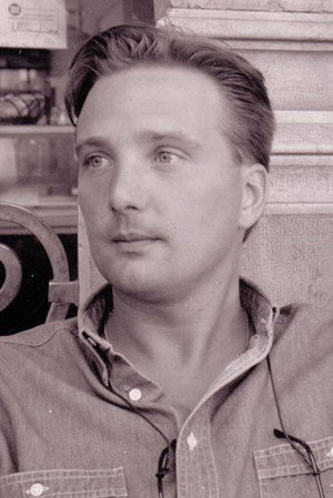 Cover image for Derek Lyons