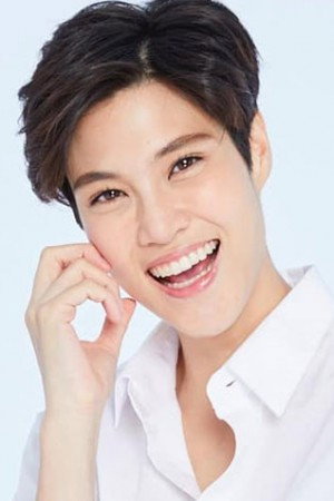 Cover image for Lalana Kongthoranin