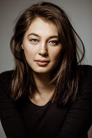 Cover image for Emma Kikue
