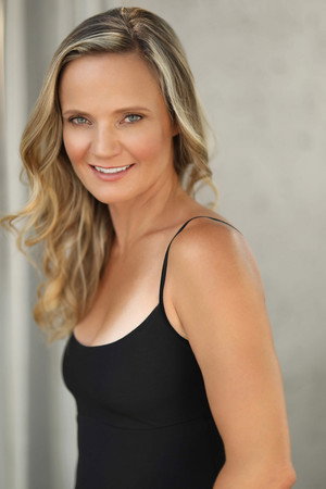 Cover image for Crystal Dalman