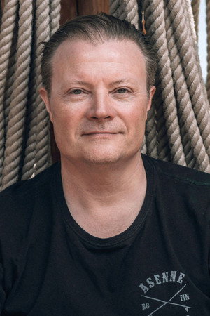 Cover image for Kari Hietalahti
