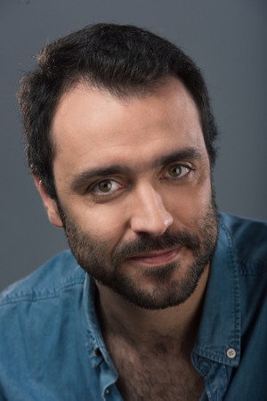 Cover image for Rodrigo Santos