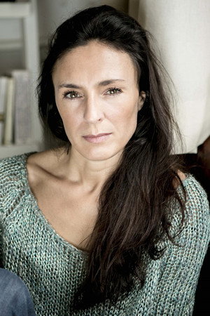 Cover image for Emmanuelle Moreau