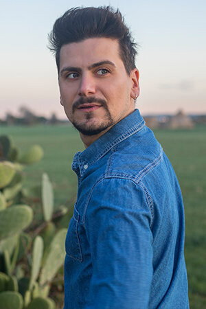 Cover image for Alex D'Antona
