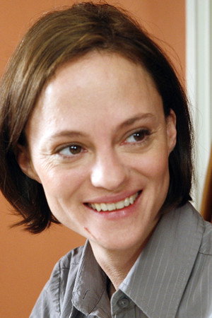 Cover image for Angela Bettis