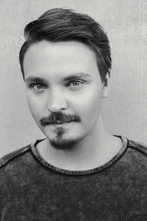 Cover image for Roope Salminen