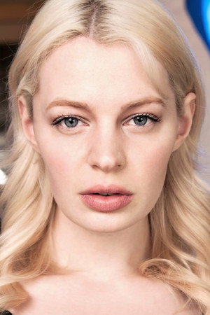 Cover image for Chloe Farnworth
