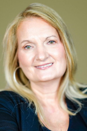 Cover image for Donna McKenna