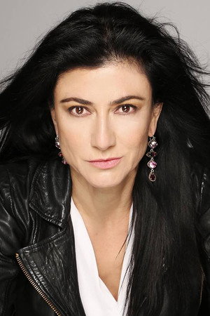 Cover image for Leticia Huijara
