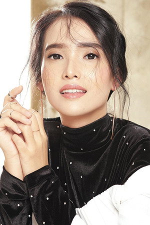 Cover image for Adila Fitri