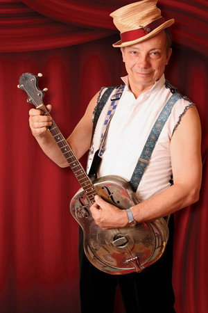 Cover image for Mic Conway