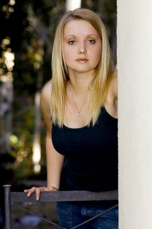 Cover image for Haylee Homs