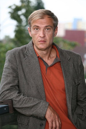 Cover image for Roman Luknár