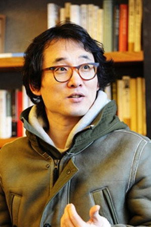 Cover image for Lee Hee-myung