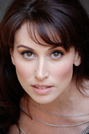Cover image for Lesli Margherita