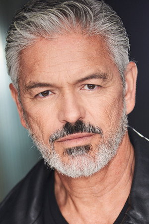 Cover image for Alejandro De Hoyos