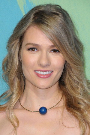Cover image for Tori Anderson