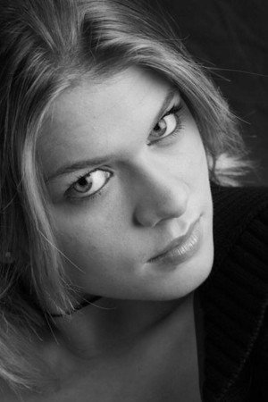 Cover image for Erin Howell
