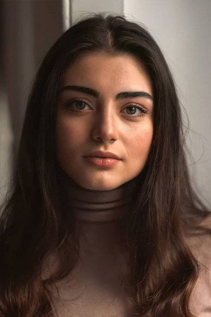 Cover image for Özge Törer