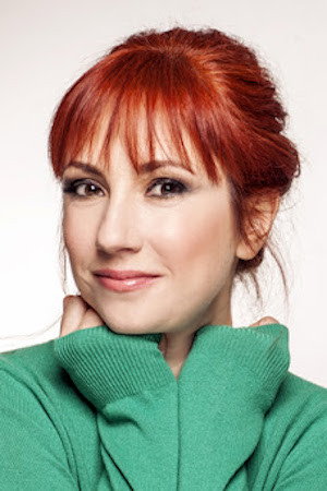 Cover image for Paulina Manov