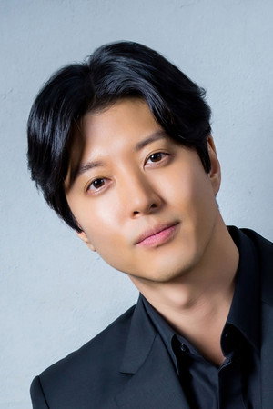 Cover image for 이동건