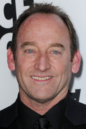 Cover image for Skip Macdonald